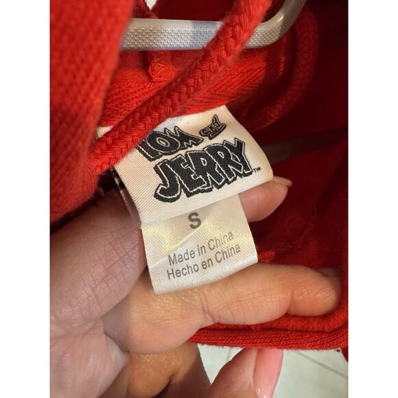 Tom and Jerry Red Hoodie – Classic‎ Cartoon Looney Tunes Sweatshirt - Picture 2 of 5